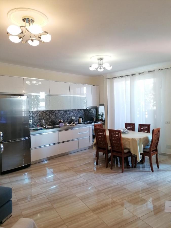Holiday Center Apartment شكودر المظهر الخارجي الصورة